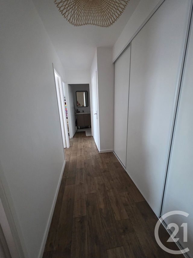 Appartement Duplex à vendre - 4 pièces - 81.35 m2 - MESSY - 77 - ILE-DE-FRANCE - Century 21 Sp Immobilier