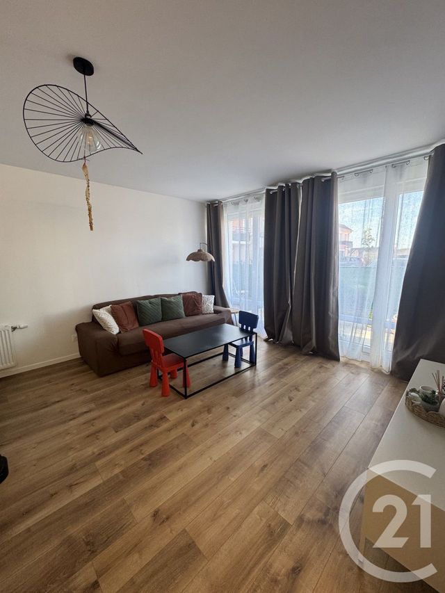 Appartement Duplex à vendre - 4 pièces - 81.35 m2 - MESSY - 77 - ILE-DE-FRANCE - Century 21 Sp Immobilier