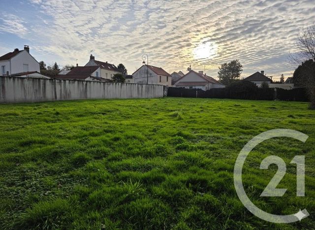 terrain - ST PATHUS - 77