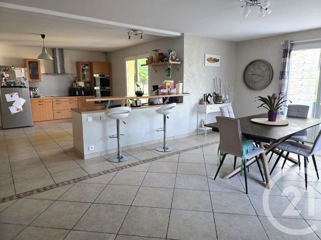 maison à vendre - 6 pièces - 242.7 m2 - ST PATHUS - 77 - ILE-DE-FRANCE - Century 21 Sp Immobilier