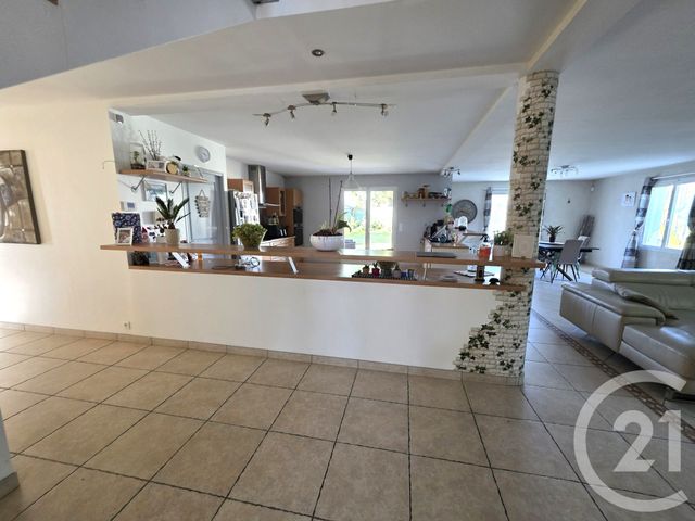 maison à vendre - 6 pièces - 242.7 m2 - ST PATHUS - 77 - ILE-DE-FRANCE - Century 21 Sp Immobilier