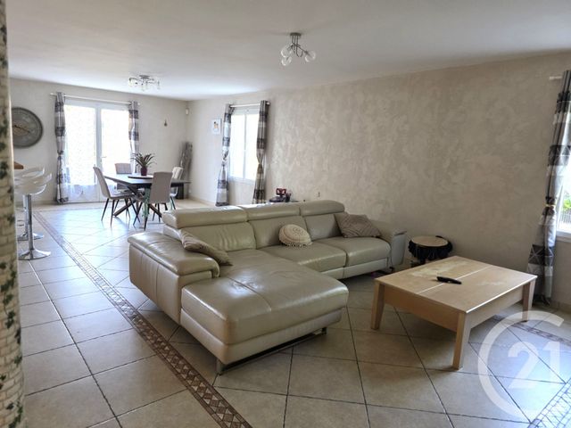 maison à vendre - 6 pièces - 242.7 m2 - ST PATHUS - 77 - ILE-DE-FRANCE - Century 21 Sp Immobilier