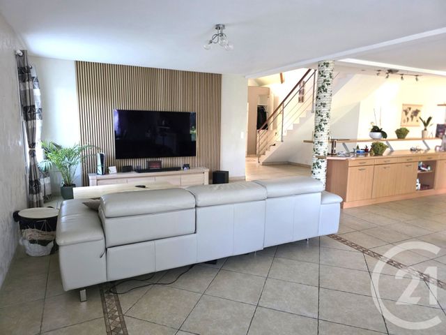 maison à vendre - 6 pièces - 242.7 m2 - ST PATHUS - 77 - ILE-DE-FRANCE - Century 21 Sp Immobilier