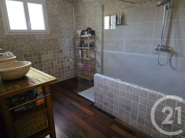 maison à vendre - 6 pièces - 242.7 m2 - ST PATHUS - 77 - ILE-DE-FRANCE - Century 21 Sp Immobilier